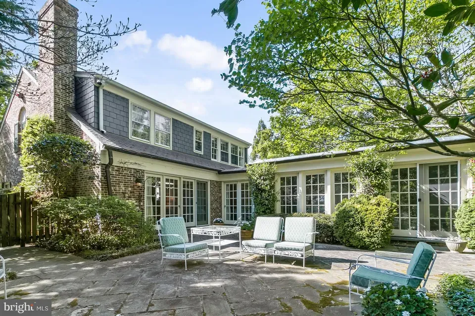 4 Bed 4 Bath Established Mid-Century Residence in Bethesda, MD - 1
