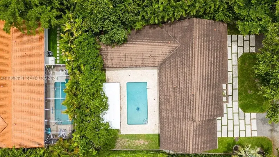 4 Bed 4 Bath Established Mid-Century Residence in Coral Gables, FL - 4