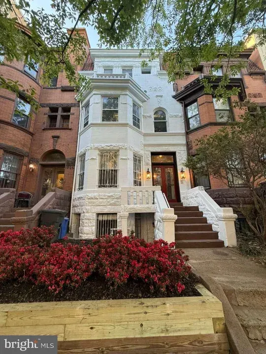 4 Bed 4 Bath Established Multi-Level Townhouse in Washington, DC - 1