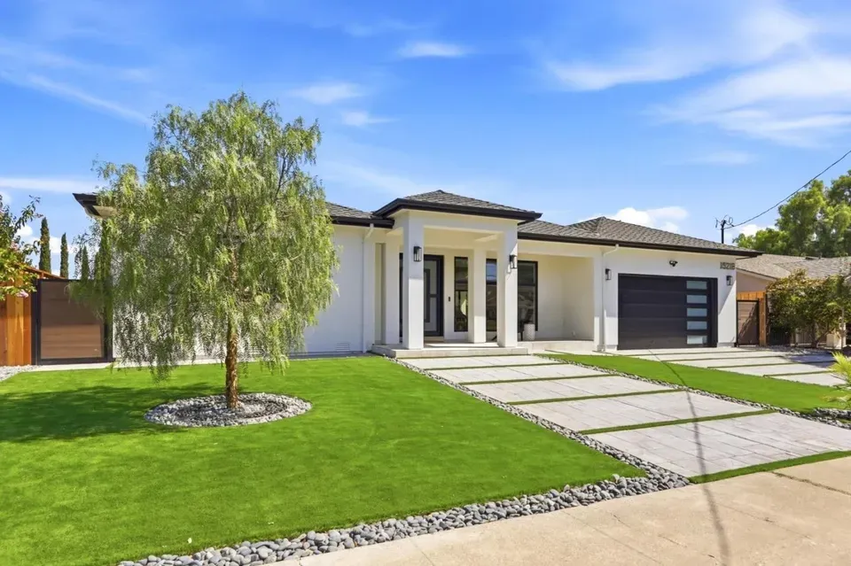 4 Bed 4 Bath Modern Architectural Estate in San Jose, CA - 2