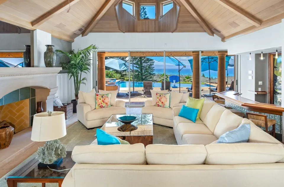 4 Bed 4 Bath Modern Contemporary Residence in Maui, HI - 4