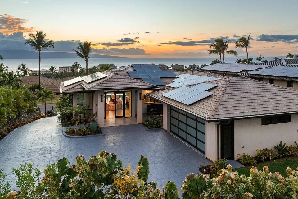 4 Bed 4 Bath Modern Contemporary Residence in Maui, HI - 2