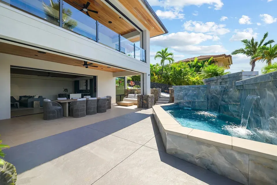 4 Bed 4 Bath Modern Contemporary Residence in Maui, HI - 5