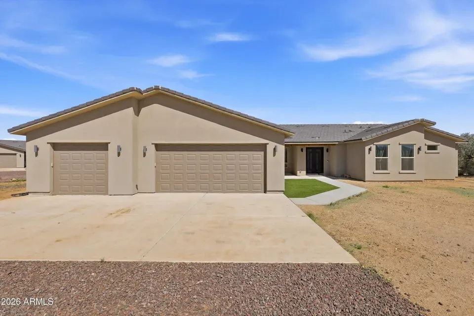 4 Bed 4 Bath Modern Contemporary Residence in Scottsdale, AZ - 3