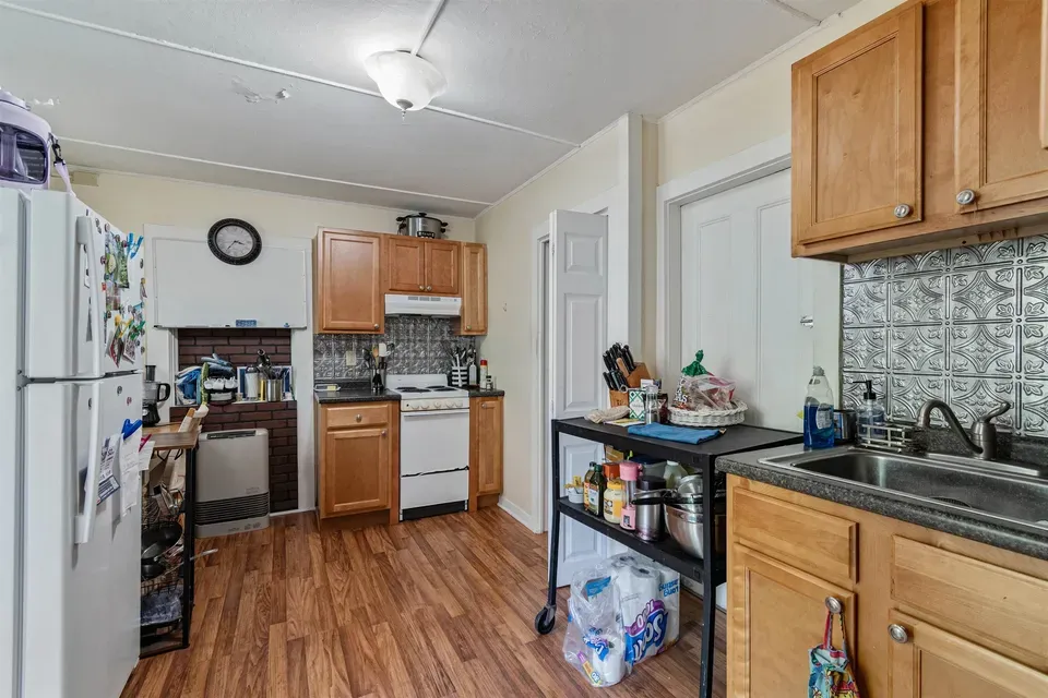 4 Bed 4 Bath Multi-Unit Residential Property in Burlington, VT - 4