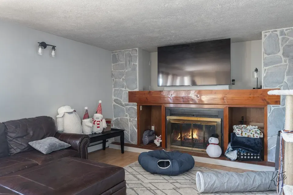 4 Bed 4 Bath Multi-Unit Residential Property in Fairbanks, AK - 5