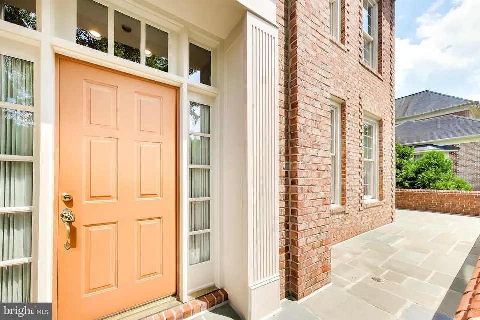 4 Bed 4 Bath Traditional Suburban Family Home in Bethesda, MD - 3
