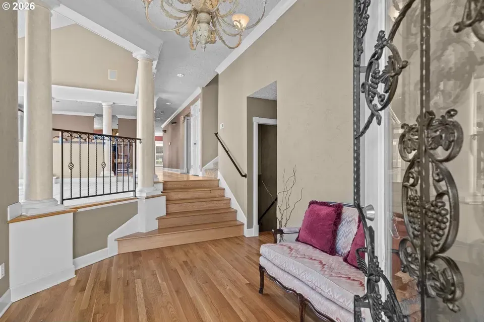 4 Bed 4 Bath Traditional Suburban Family Home in Hillsboro, OR - 2