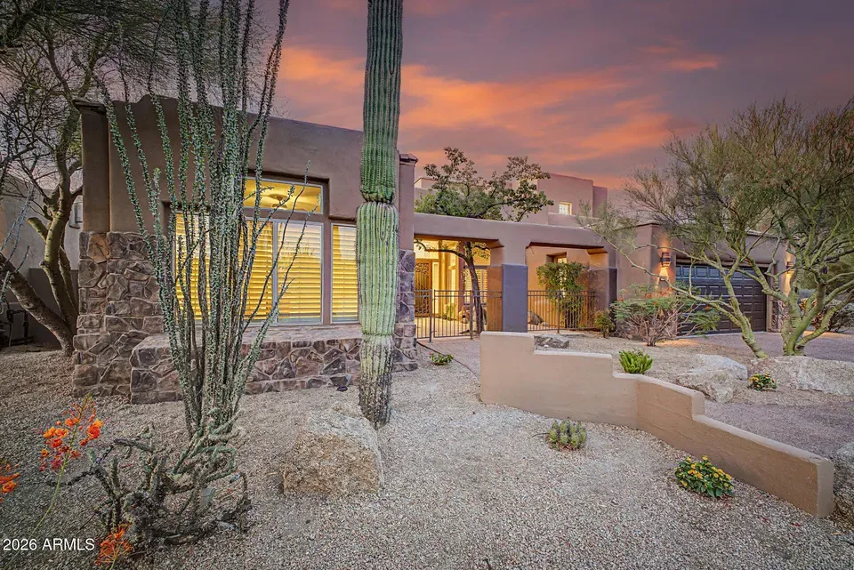 4 Bed 4 Bath Traditional Suburban Family Home in Scottsdale, AZ - 5