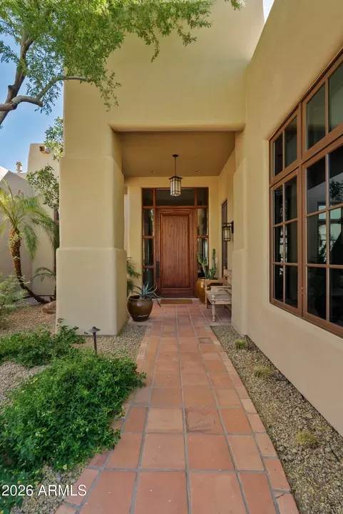 4 Bed 4 Bath Traditional Suburban Family Home in Scottsdale, AZ - 1