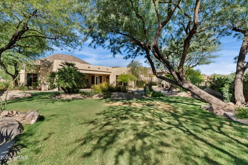 4 Bed 4 Bath Traditional Suburban Family Home in Scottsdale, AZ - 3