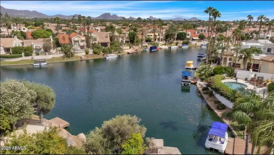 4 Bed 4 Bath Traditional Suburban Family Home in Scottsdale, AZ - 1