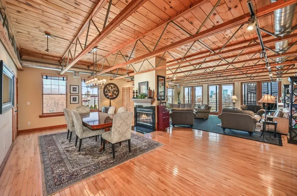 4 Bed 4 Bath Urban Residential Condo in Milwaukee, WI - 4