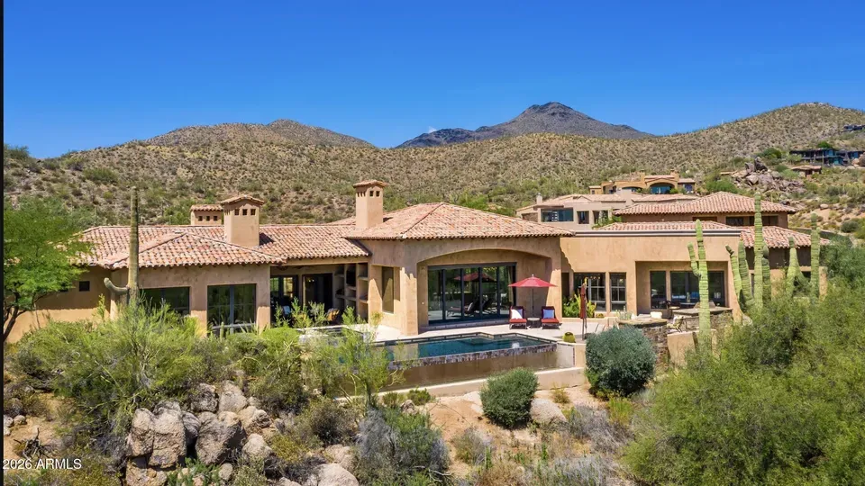 4 Bed 5 Bath Established Contemporary Home in Scottsdale, AZ - 2