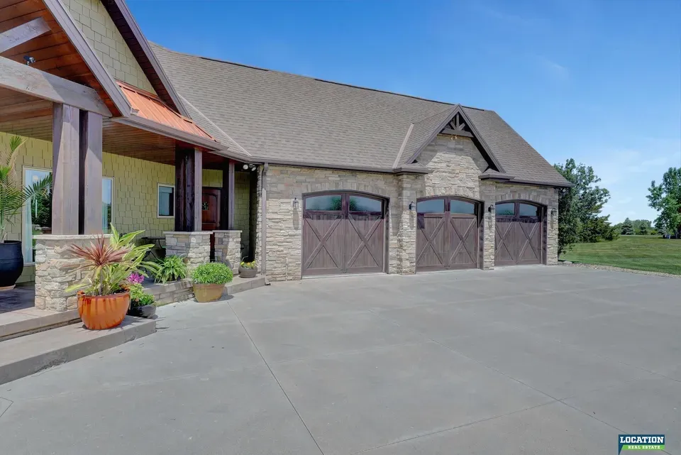 5 Bed 1 Bath Established Contemporary Home in Lincoln, NE - 5