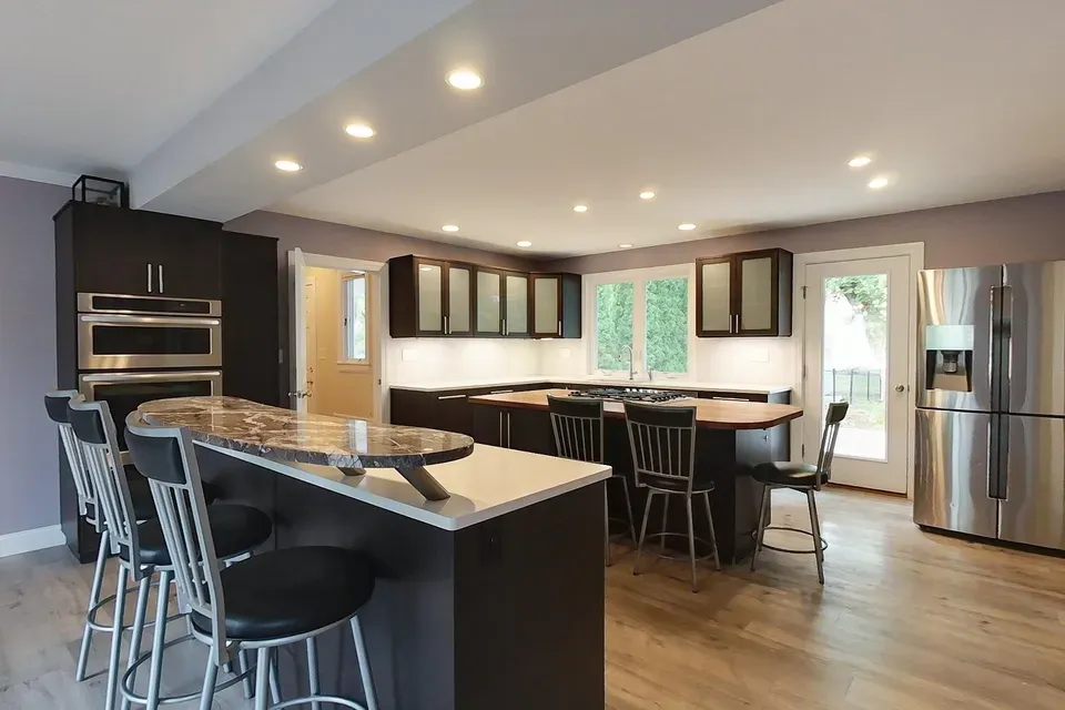 5 Bed 1 Bath Established Mid-Century Residence in Nashua, NH - 3