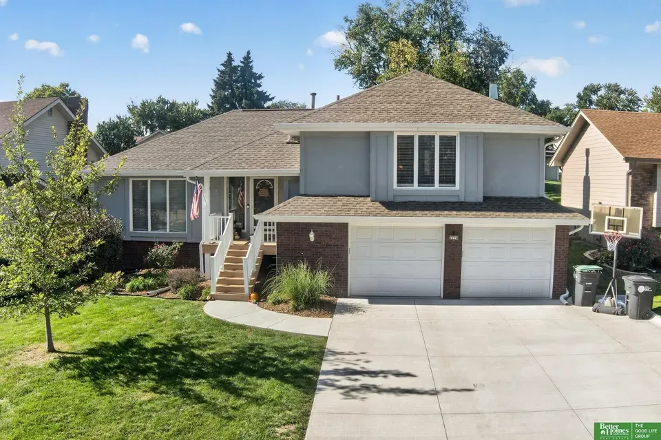 5 Bed 1 Bath Established Mid-Century Residence in Omaha, NE