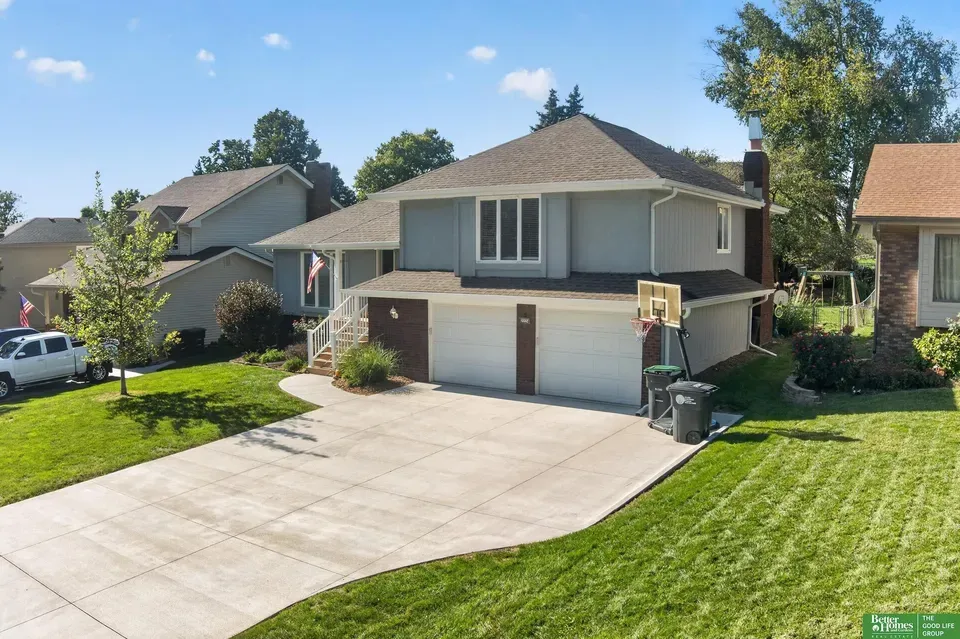 5 Bed 1 Bath Established Mid-Century Residence in Omaha, NE - 4