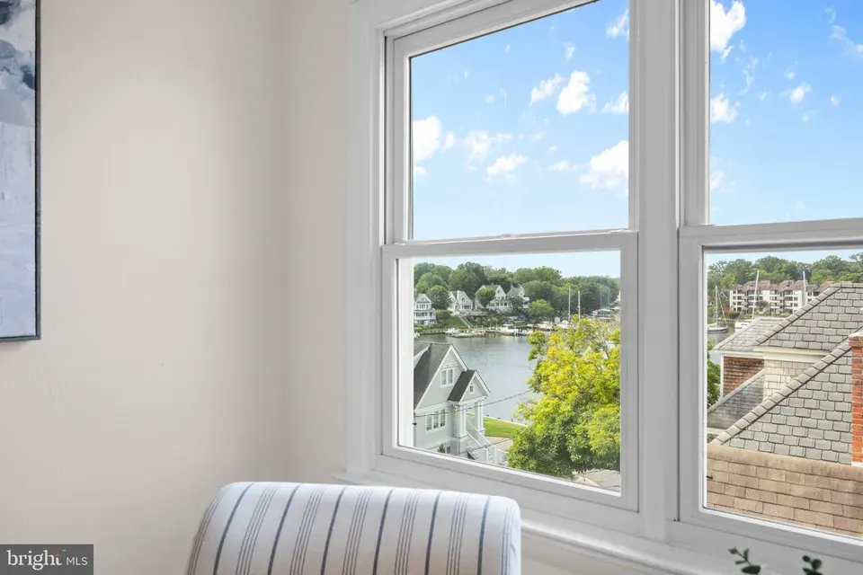 5 Bed 2 Bath Classic Historic Era Home in Annapolis, MD - 3