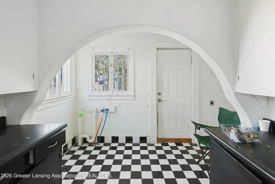 5 Bed 2 Bath Classic Historic Era Home in Lansing, MI - 3