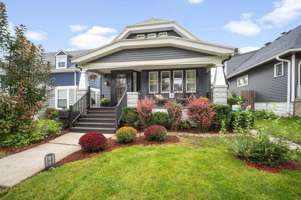 5 Bed 2 Bath Classic Historic Era Home in Milwaukee, WI - 1