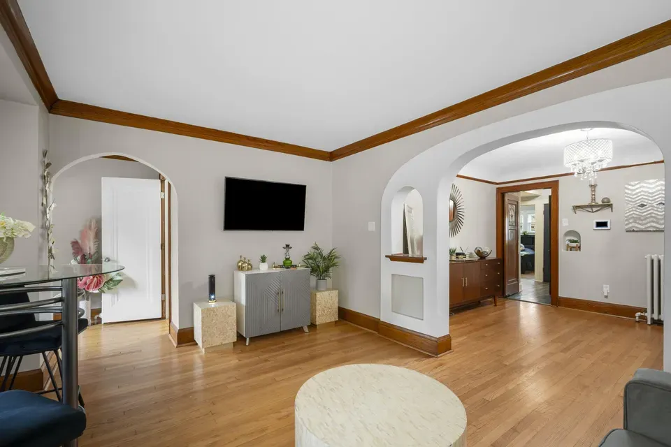 5 Bed 2 Bath Classic Historic Era Home in Milwaukee, WI - 3