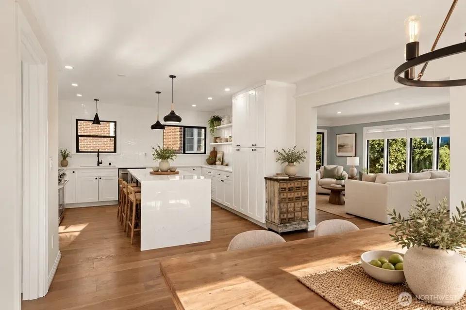 5 Bed 2 Bath Classic Historic Era Home in Seattle, WA - 2