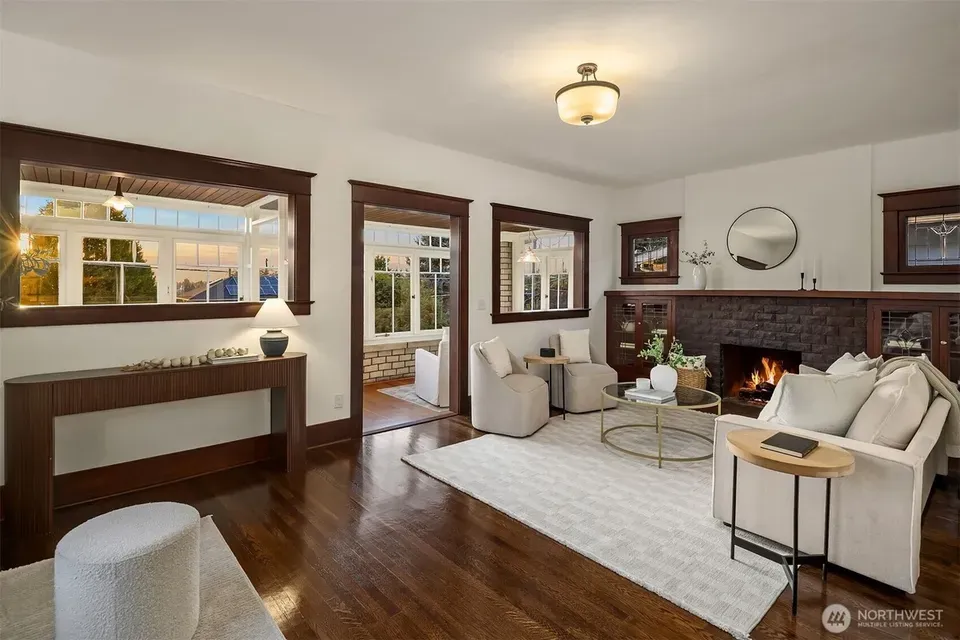 5 Bed 2 Bath Classic Historic Era Home in Seattle, WA - 5