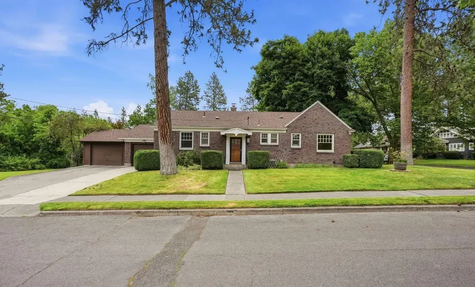 5 Bed 2 Bath Classic Historic Era Home in Spokane, WA - 1