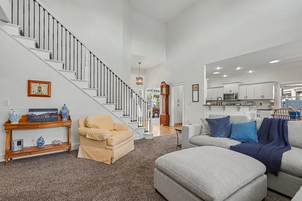 5 Bed 2 Bath Contemporary High-Rise Condo in Meridian, ID - 5