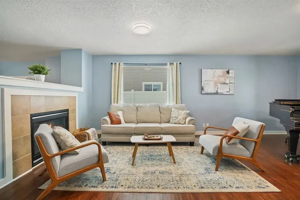 5 Bed 2 Bath Contemporary High-Rise Condo in Nampa, ID - 3