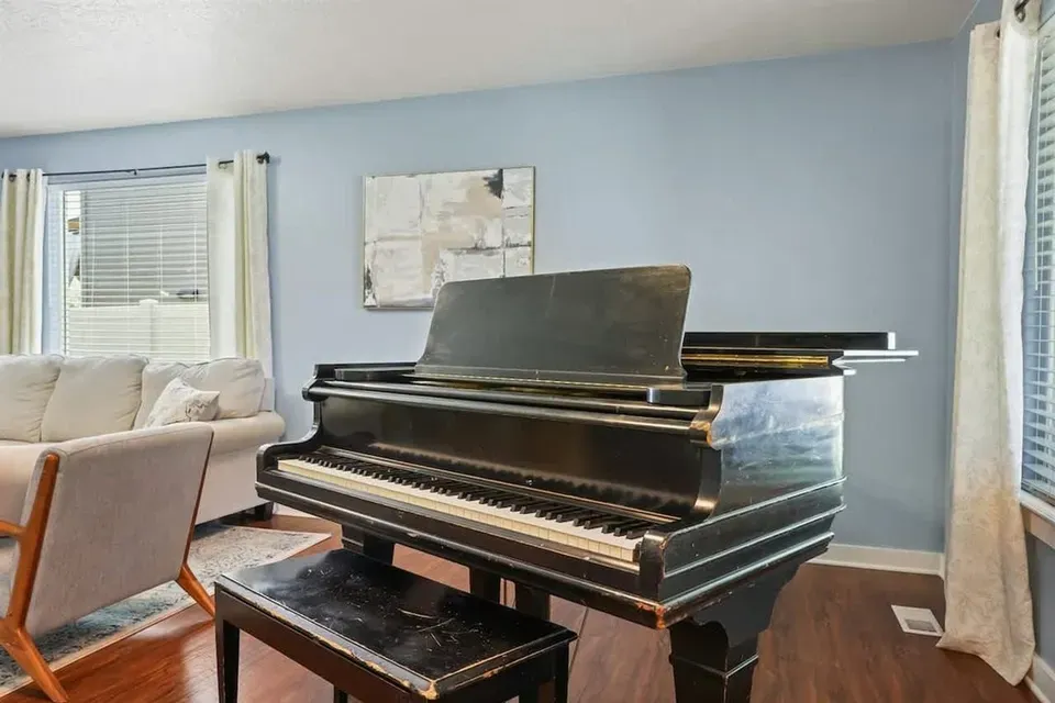 5 Bed 2 Bath Contemporary High-Rise Condo in Nampa, ID - 5