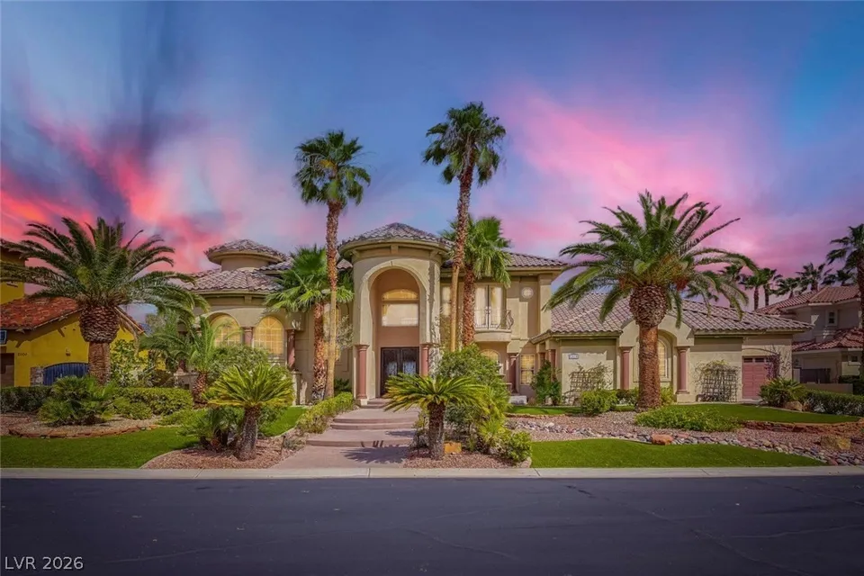 5 Bed 2 Bath Established Contemporary Home in Las Vegas, NV - 1