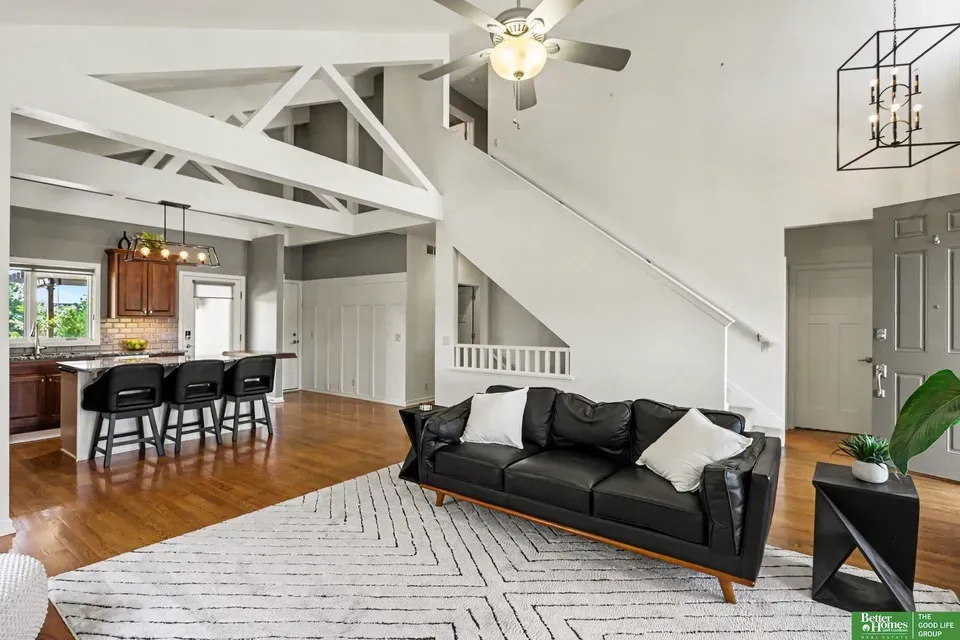 5 Bed 2 Bath Established Contemporary Home in Lincoln, NE - 4