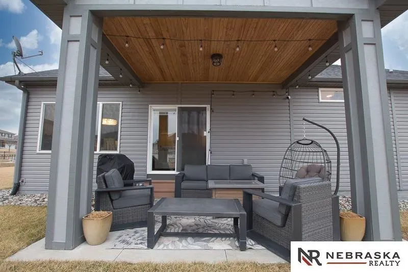 5 Bed 2 Bath Established Contemporary Home in Lincoln, NE - 5