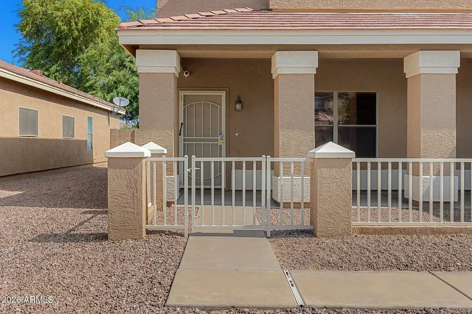 5 Bed 2 Bath Established Contemporary Home in Phoenix, AZ - 3