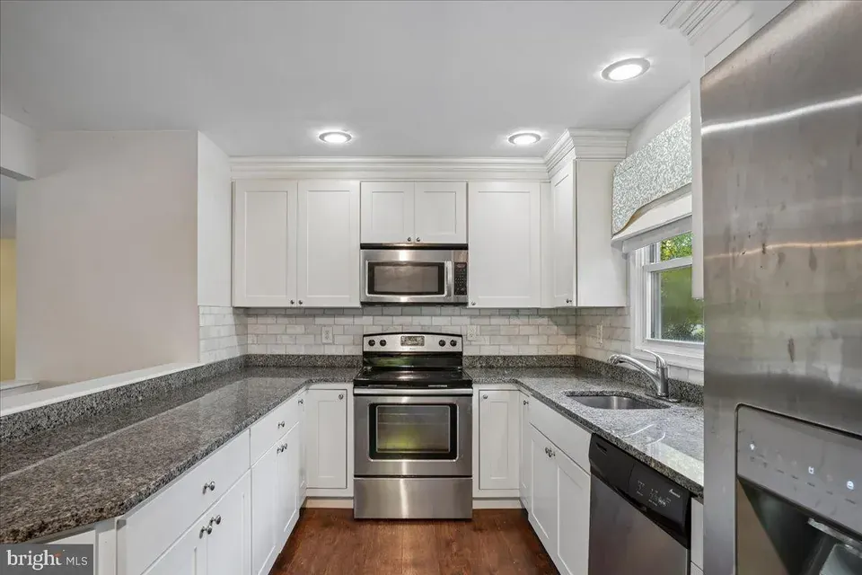 5 Bed 2 Bath Established Mid-Century Residence in Annapolis, MD - 3