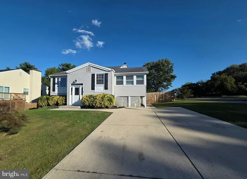 5 Bed 2 Bath Established Mid-Century Residence in Baltimore, MD - 2