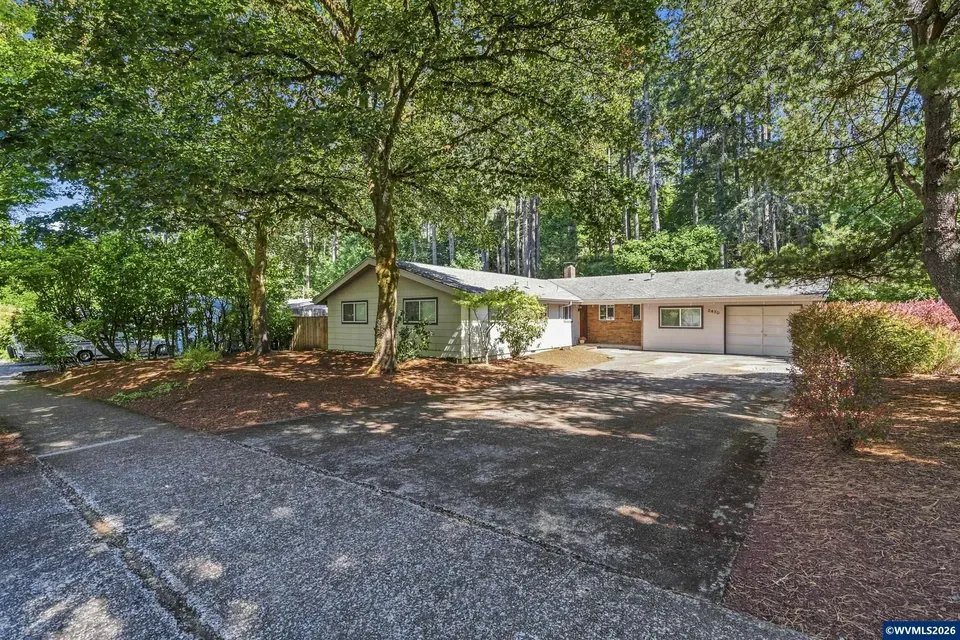 5 Bed 2 Bath Established Mid-Century Residence in Corvallis, OR - 4