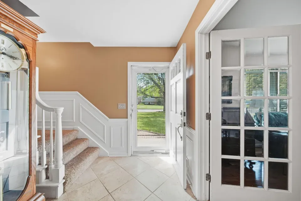 5 Bed 2 Bath Established Mid-Century Residence in Lansing, MI - 4