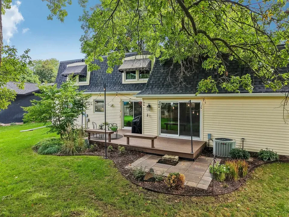 5 Bed 2 Bath Established Mid-Century Residence in Madison, WI - 4
