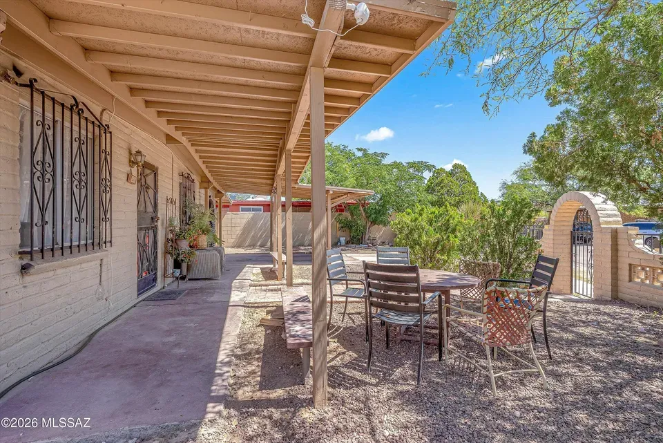 5 Bed 2 Bath Established Mid-Century Residence in Tucson, AZ - 4
