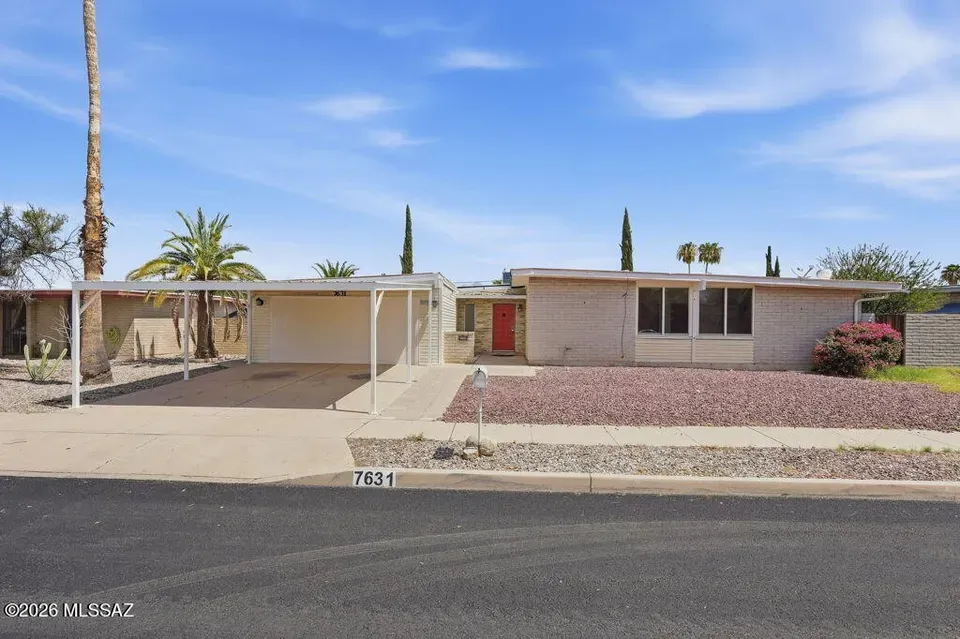 5 Bed 2 Bath Established Mid-Century Residence in Tucson, AZ - 2