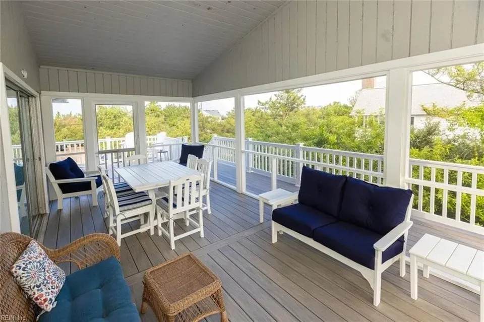 5 Bed 2 Bath Established Mid-Century Residence in Virginia Beach, VA - 2