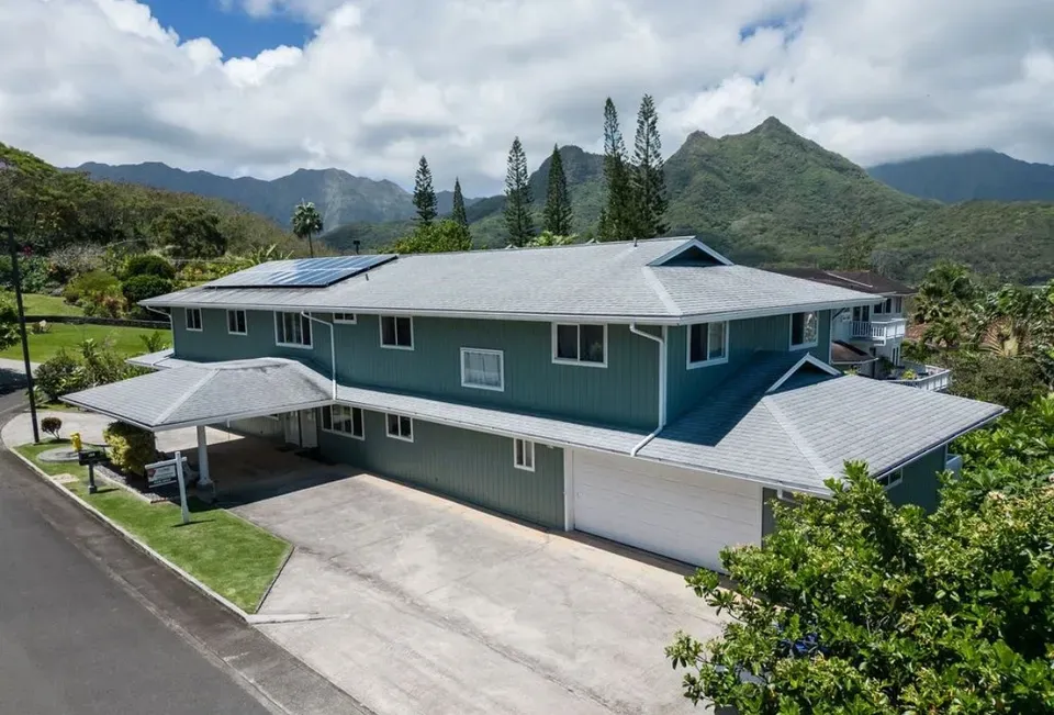 5 Bed 2 Bath Established Multi-Level Townhouse in Kailua, HI - 1