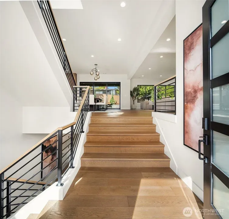 5 Bed 2 Bath Modern Architectural Estate in Bellevue, WA - 5