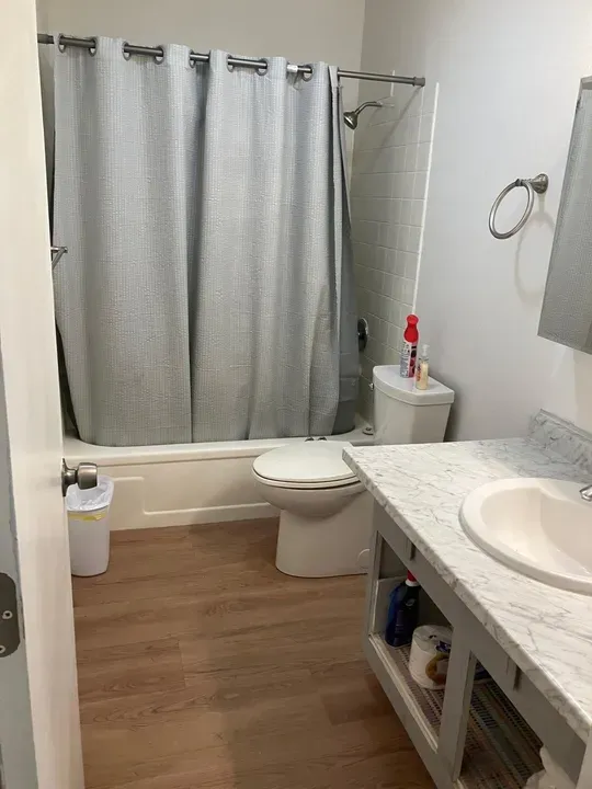 5 Bed 2 Bath Modern Contemporary Residence in Anchorage, AK - 3