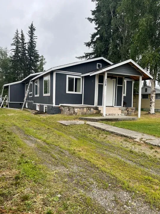 5 Bed 2 Bath Modern Contemporary Residence in Fairbanks, AK