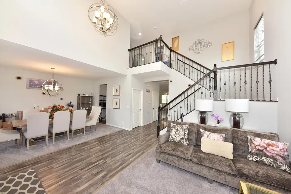 5 Bed 2 Bath Modern Contemporary Residence in Milwaukee, WI - 5