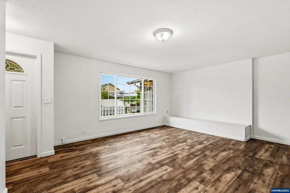 5 Bed 2 Bath Multi-Unit Residential Property in Corvallis, OR - 5